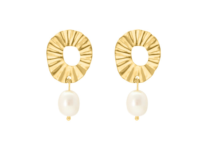 Trendy pearl earrings white goudkleurig