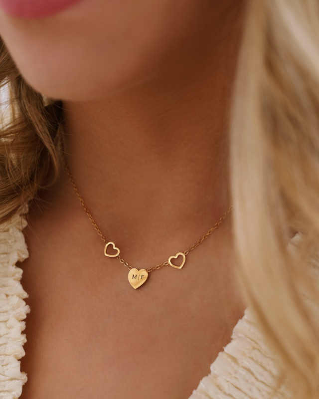 Ketting met drie hartjes graveren