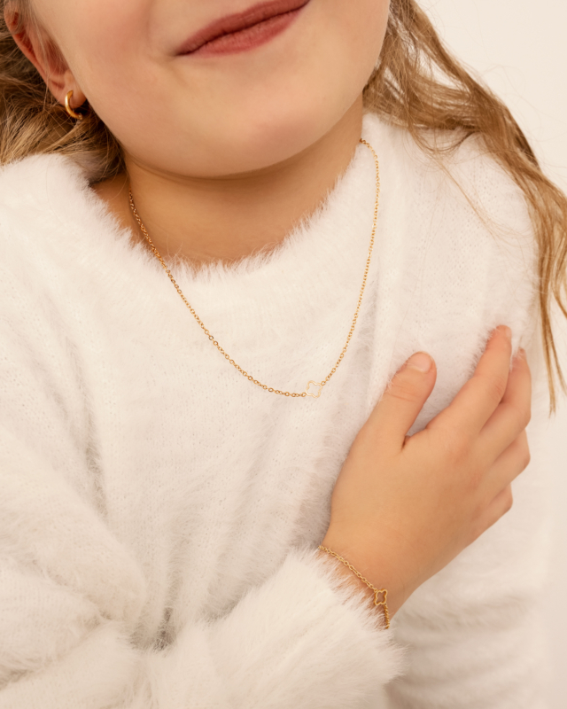 Kinder sieraden met klavertjes bedel