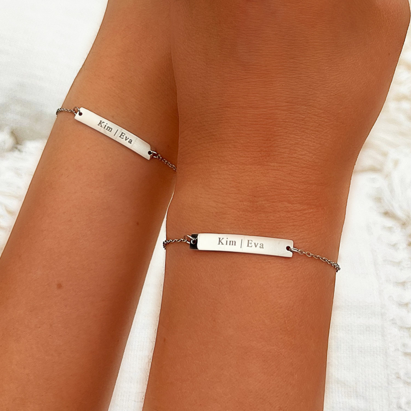 Zilveren armbanden voor moeder en dochter