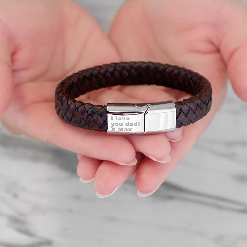 Stoere leren armband om cadeau te geven