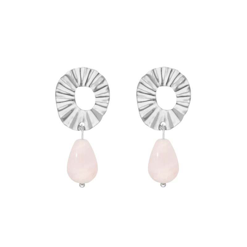 Trendy pearl earrings pink