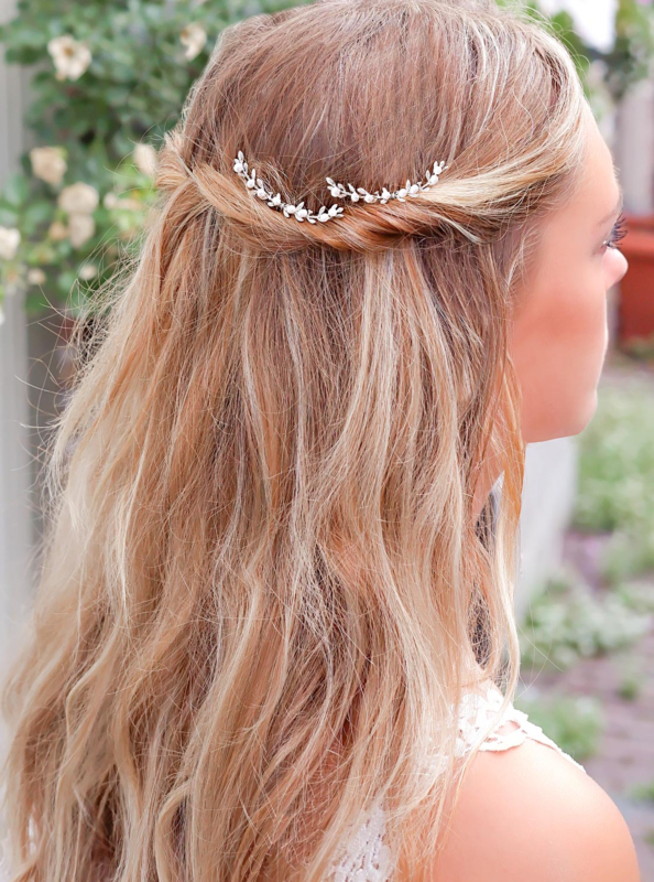 Haaraccessoire bohemian in het haar voor een trend look