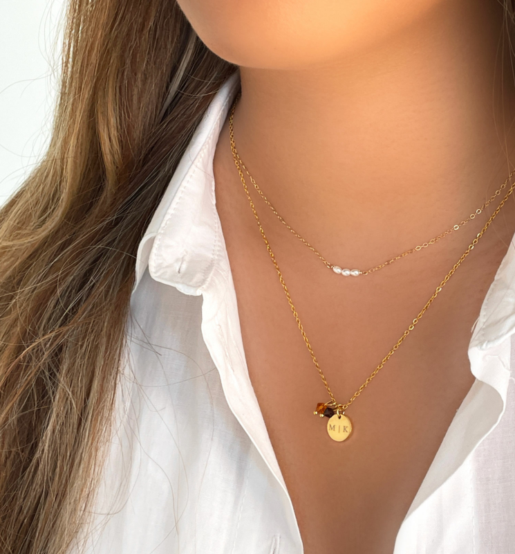 Gouden ketting bij model