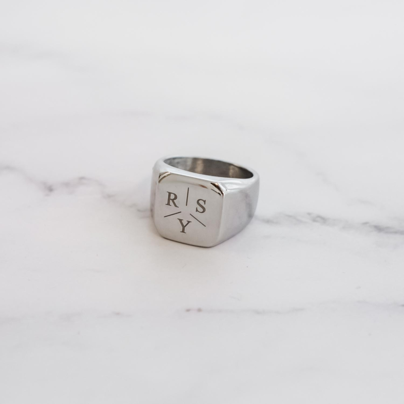 Stoere ring voor hem om te kopen