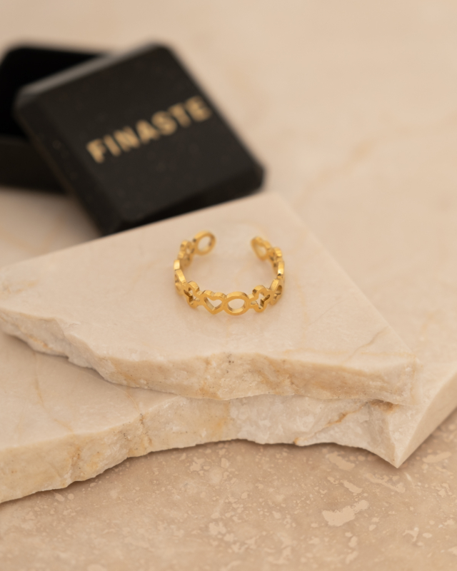 Cute symbols ring goudkleurig