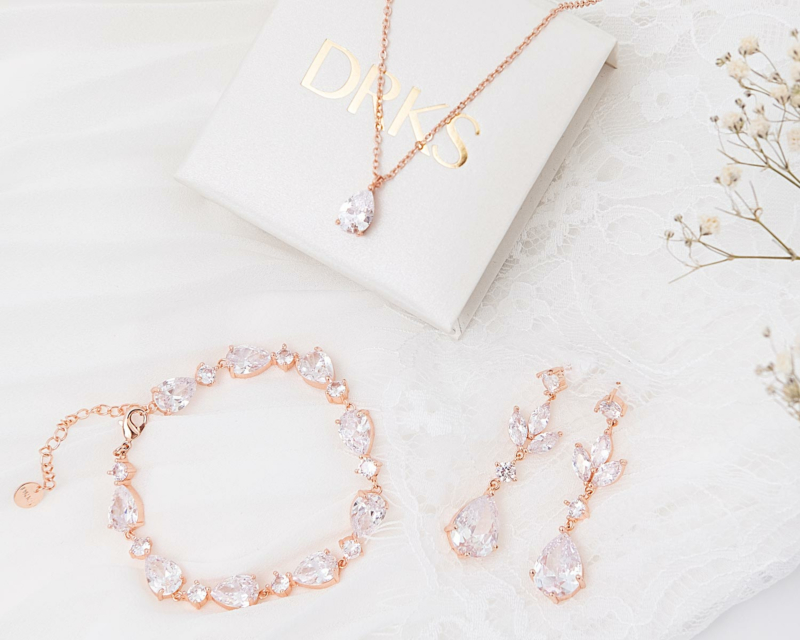 Daily luxury ketting uit rose bruid setje