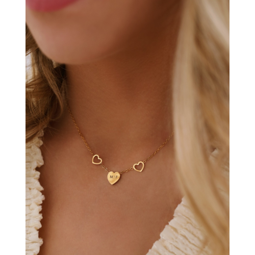 Initial ketting with triple love goudkleurig